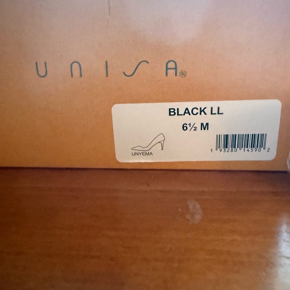 Unisa Black LL Heels
